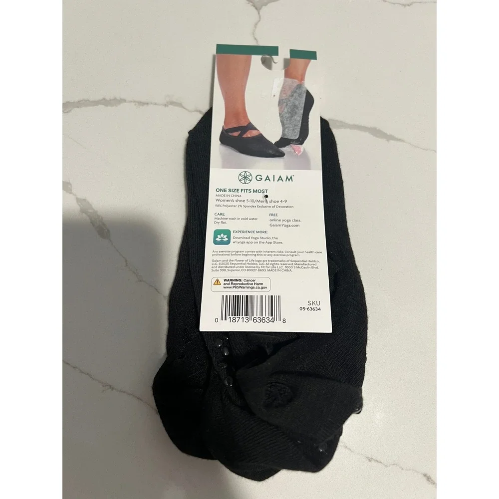 GAIAM grippy yoga